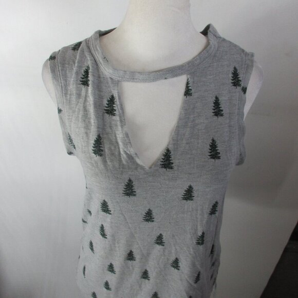 Grayson/Threads Women's Gray Top w Trees Size Small - Picture 4 of 7